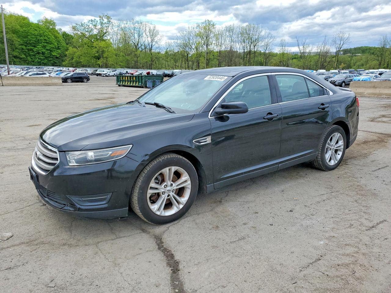 2015 Ford Taurus