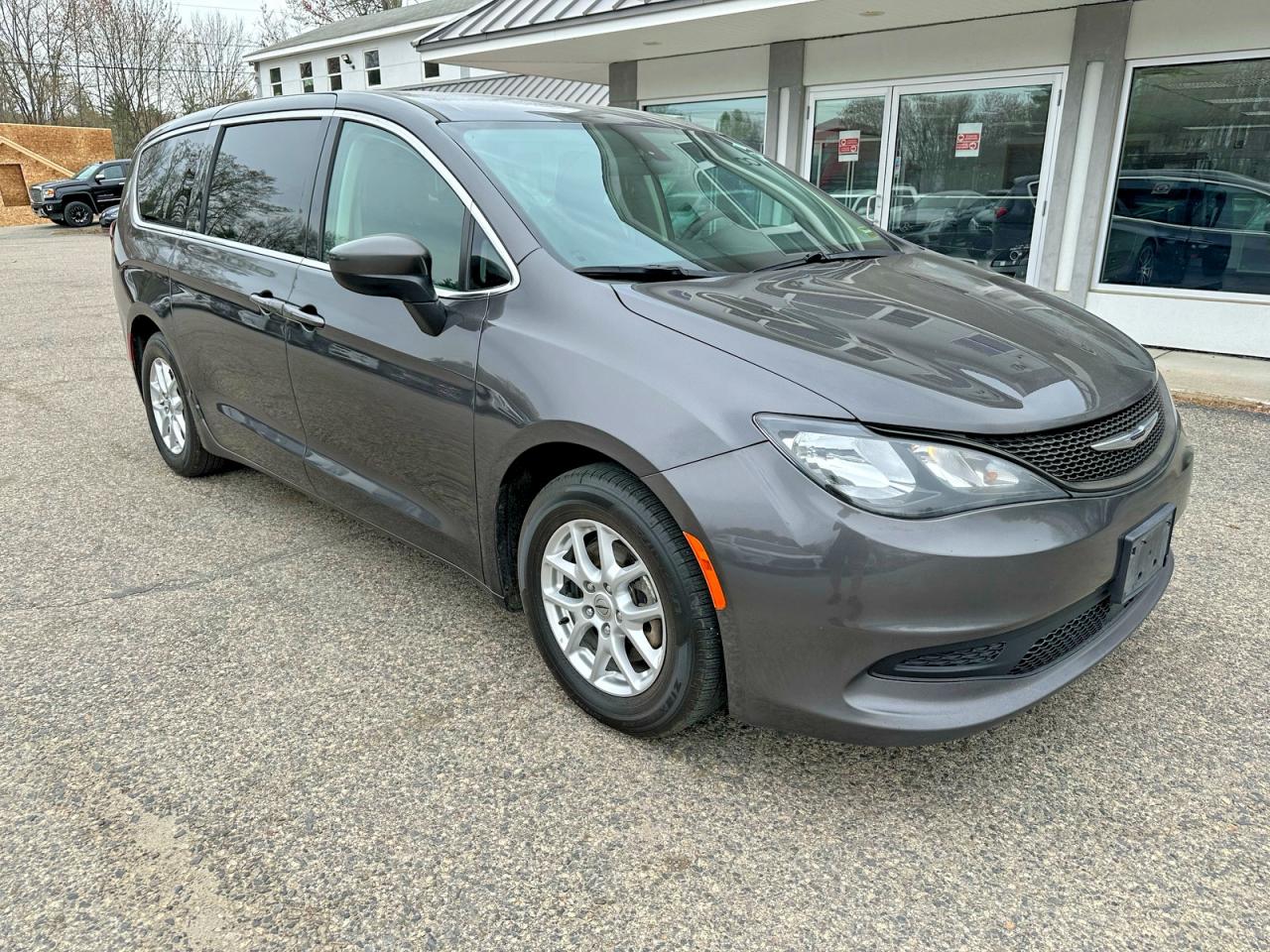 2022 Chrysler Voyager
