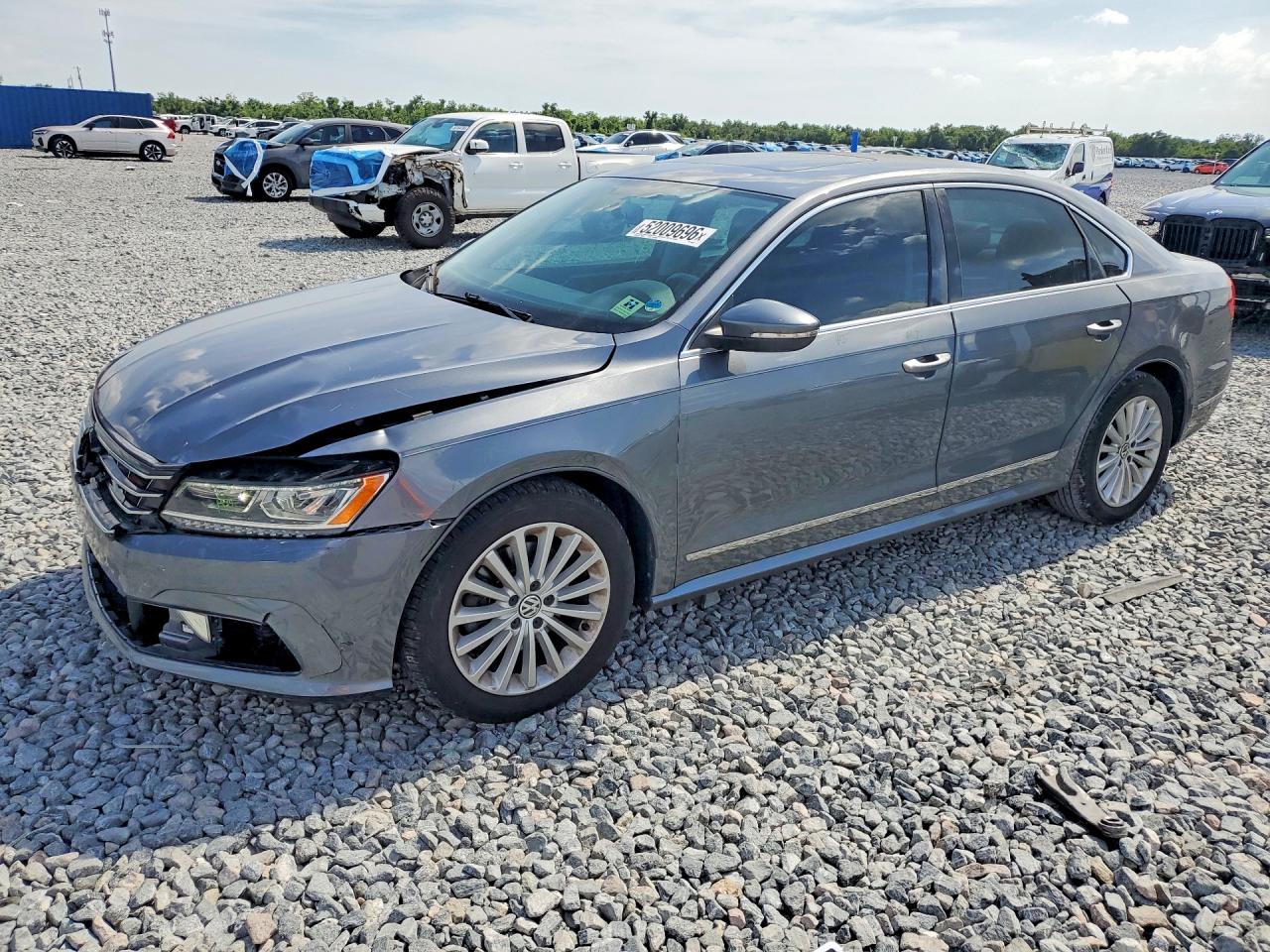 2016 Volkswagen Passat
