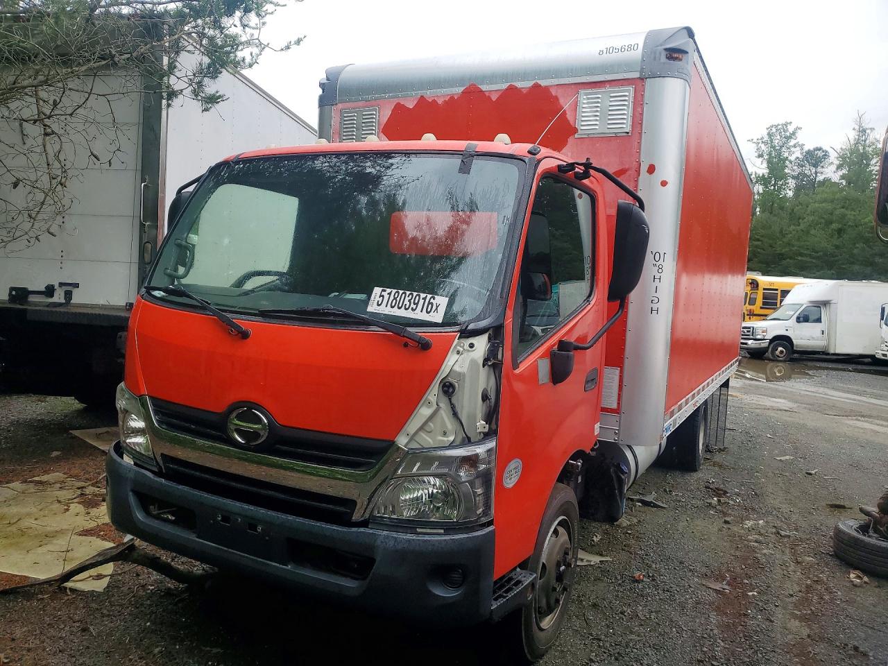 2017 Hino 195