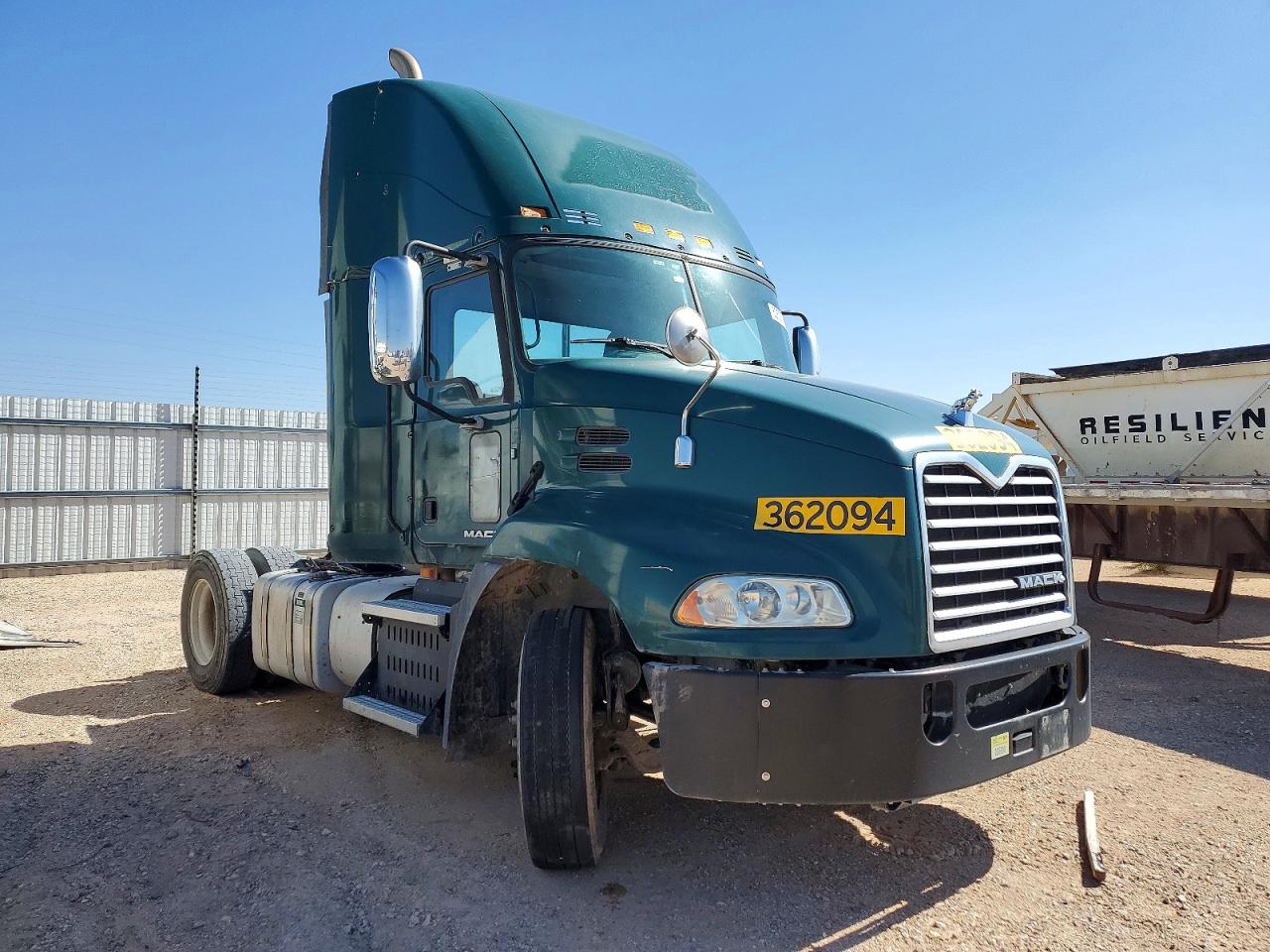 2017 Mack Cxu612