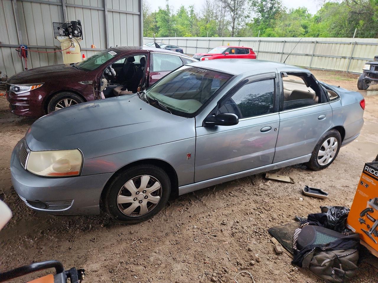 2003 Saturn L200