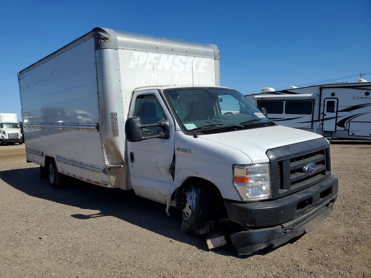 2022 Ford E-350