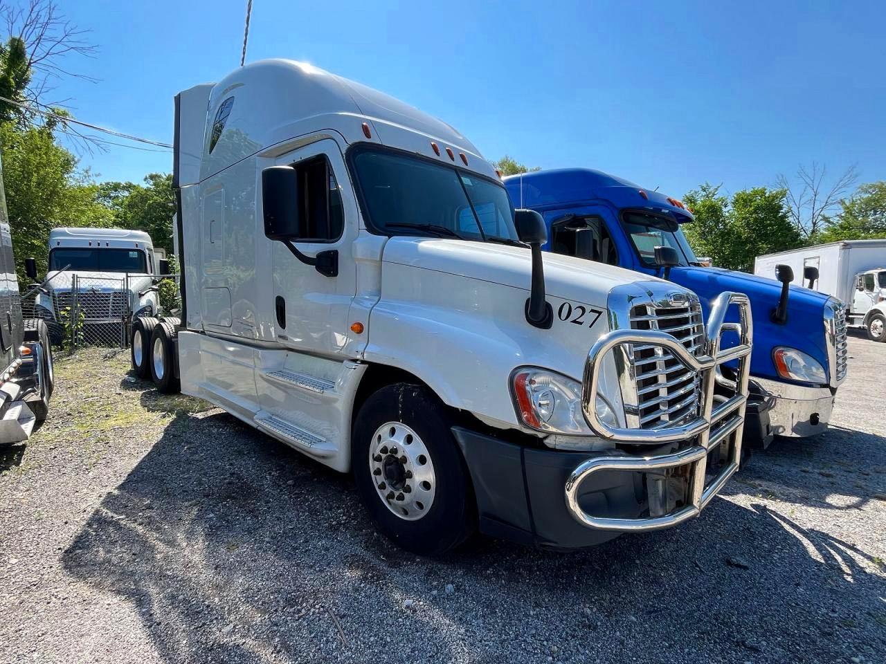 2016 Freightliner Cascadia