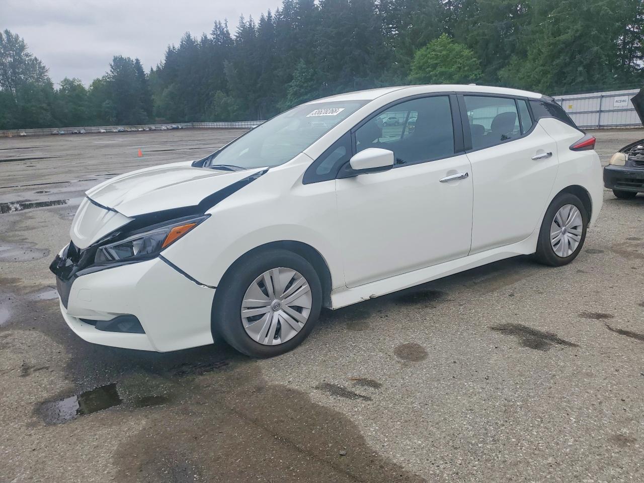 2025 Nissan Leaf