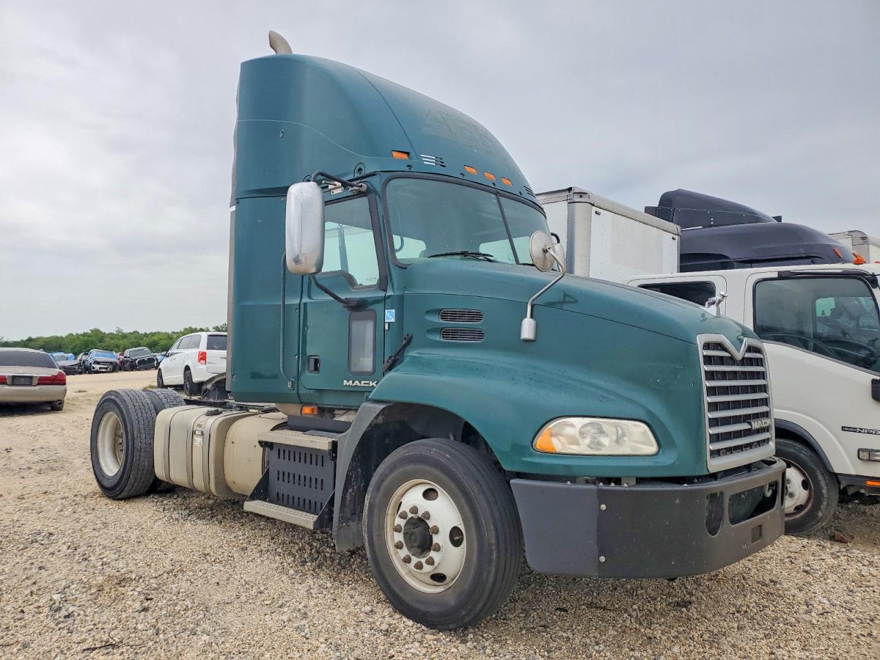 2017 Mack Cxu612