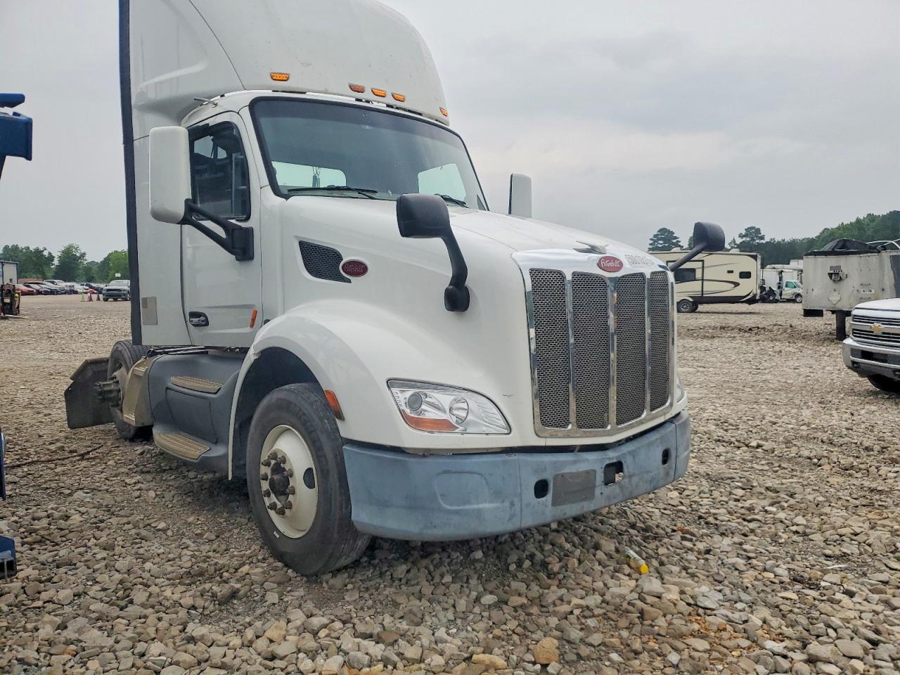 2017 Peterbilt 579