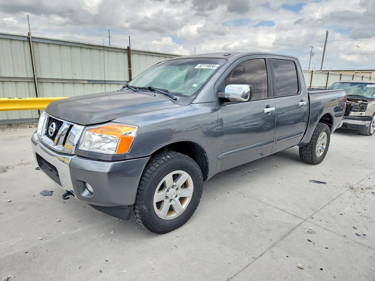 2014 Nissan Titan