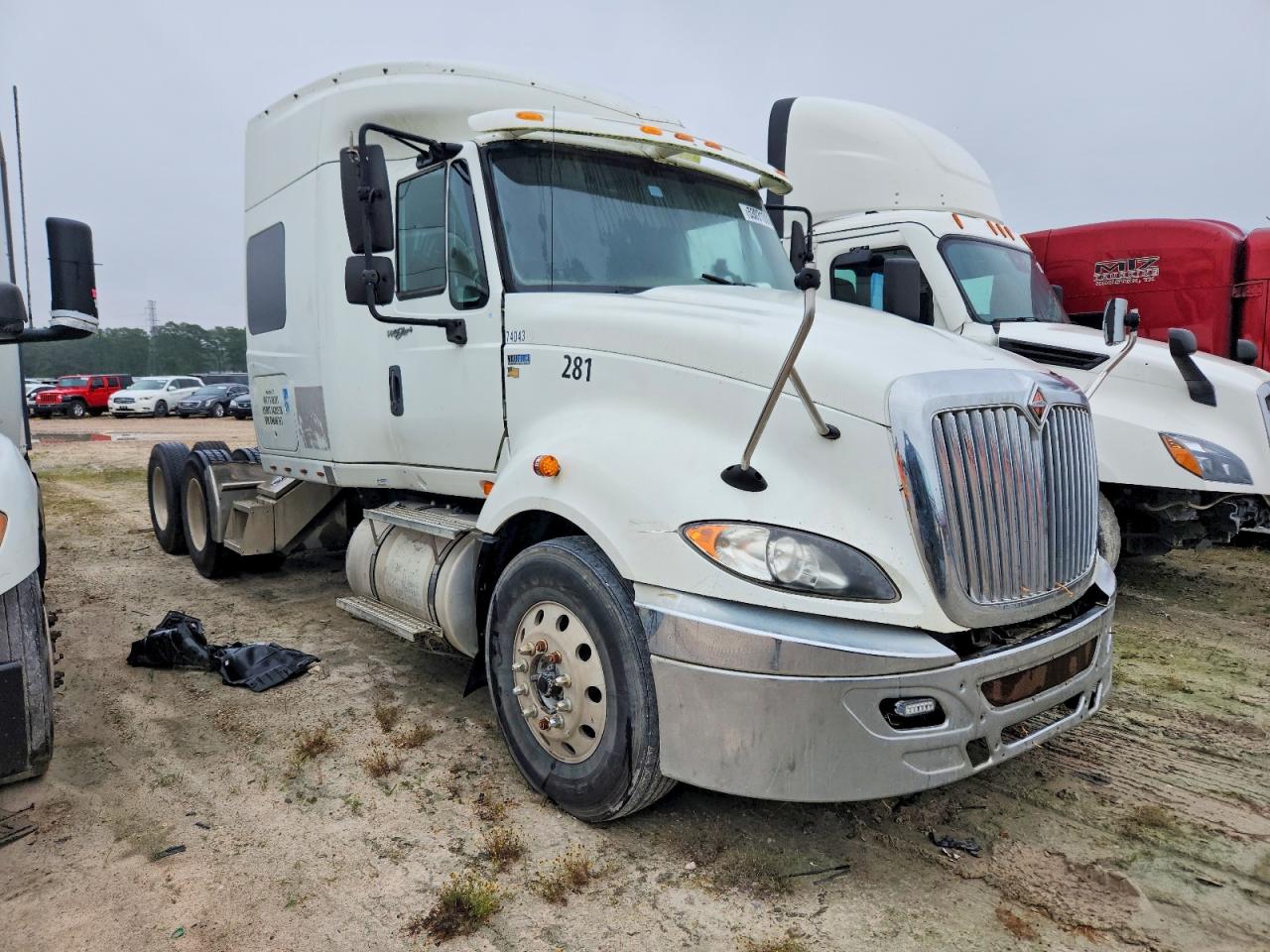 2012 International Lf687 Semi Truck