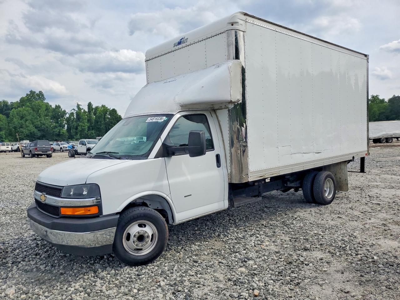 2022 Chevrolet Express 2500