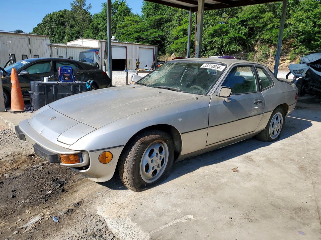 Porsche 924