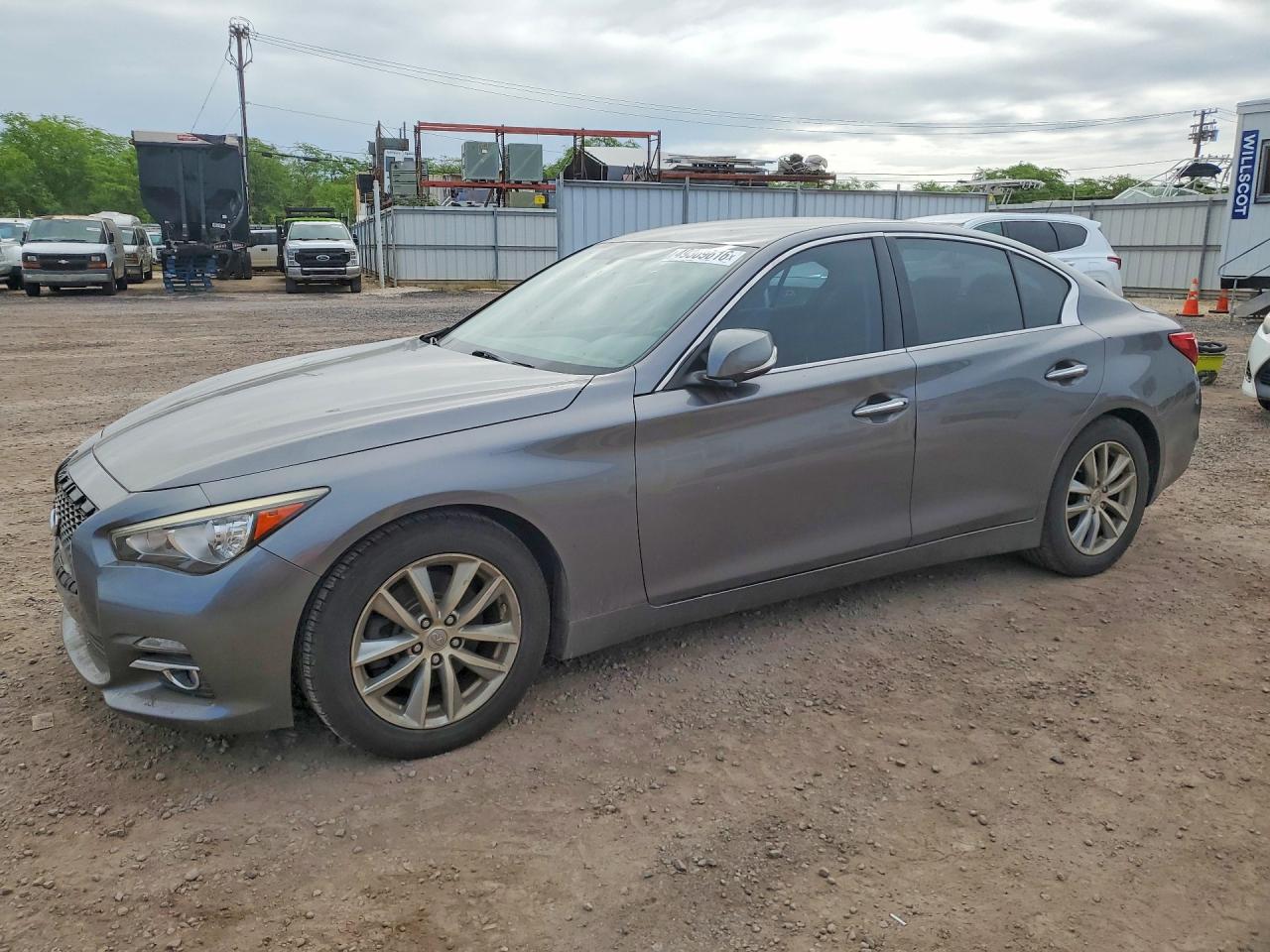 2015 Infiniti Q50