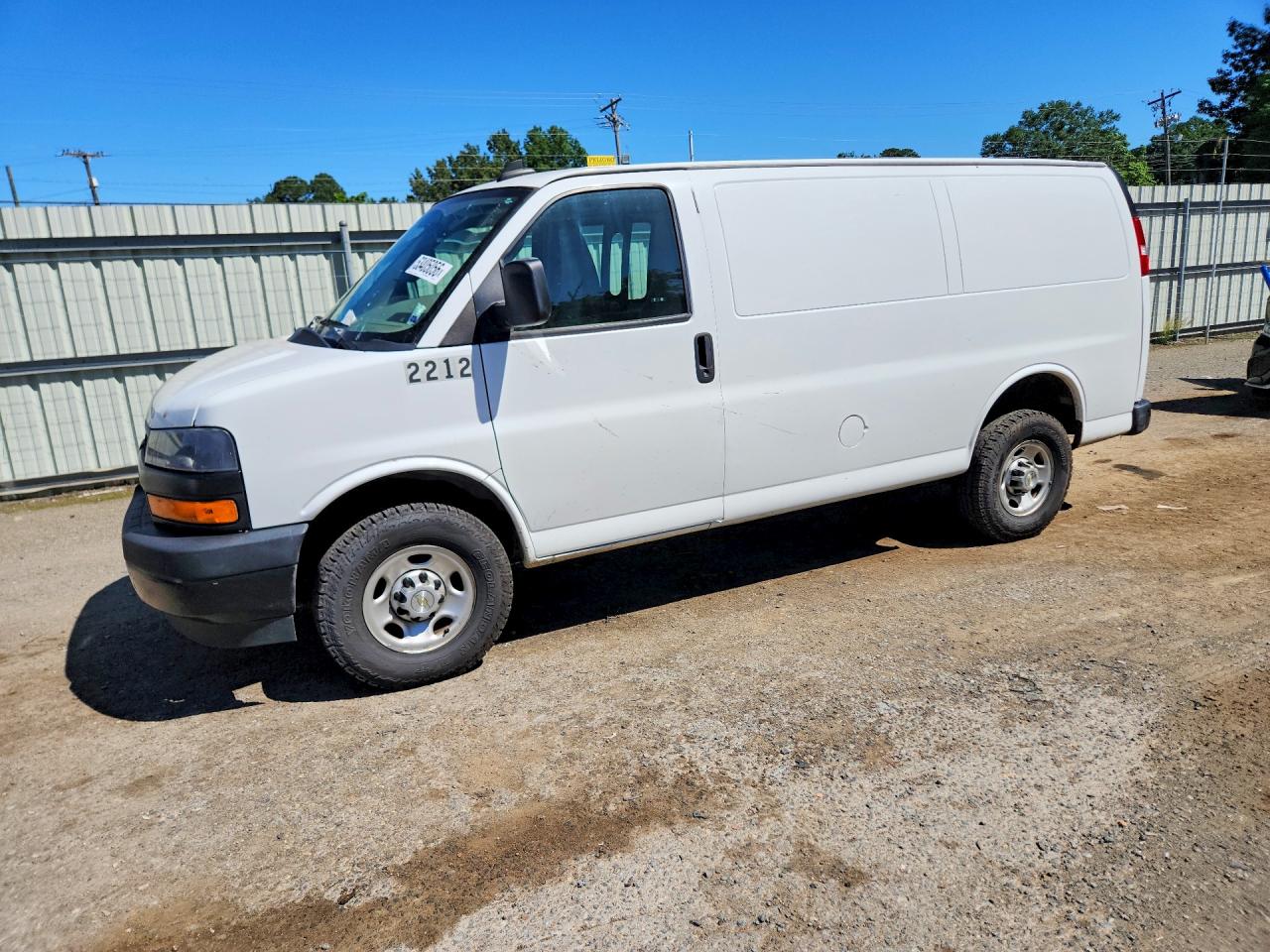 2022 Chevrolet Express 2500