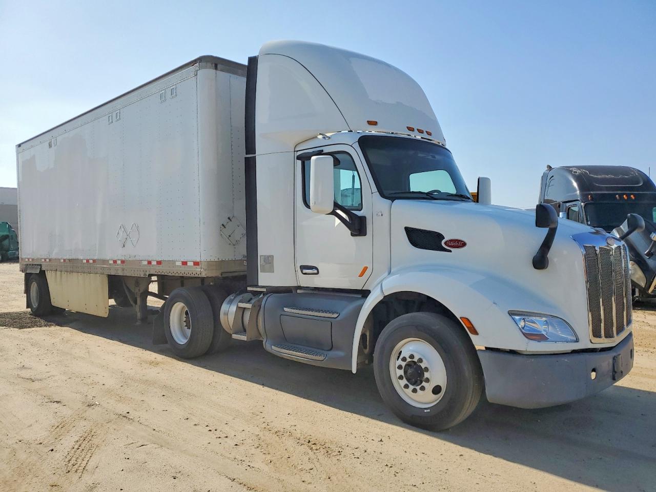 2017 Peterbilt 579