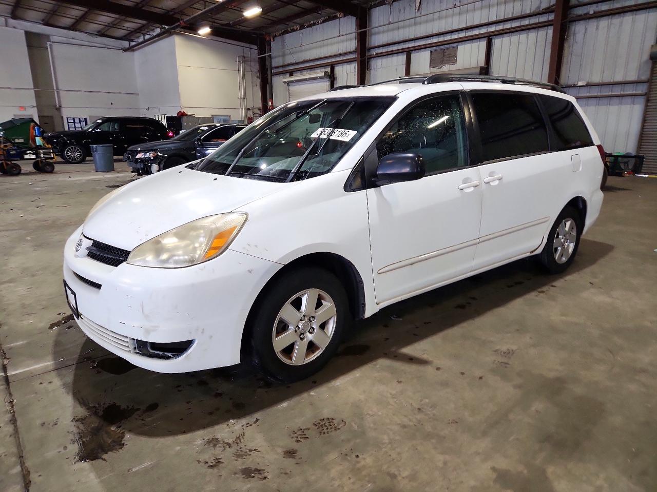 2004 Toyota Sienna