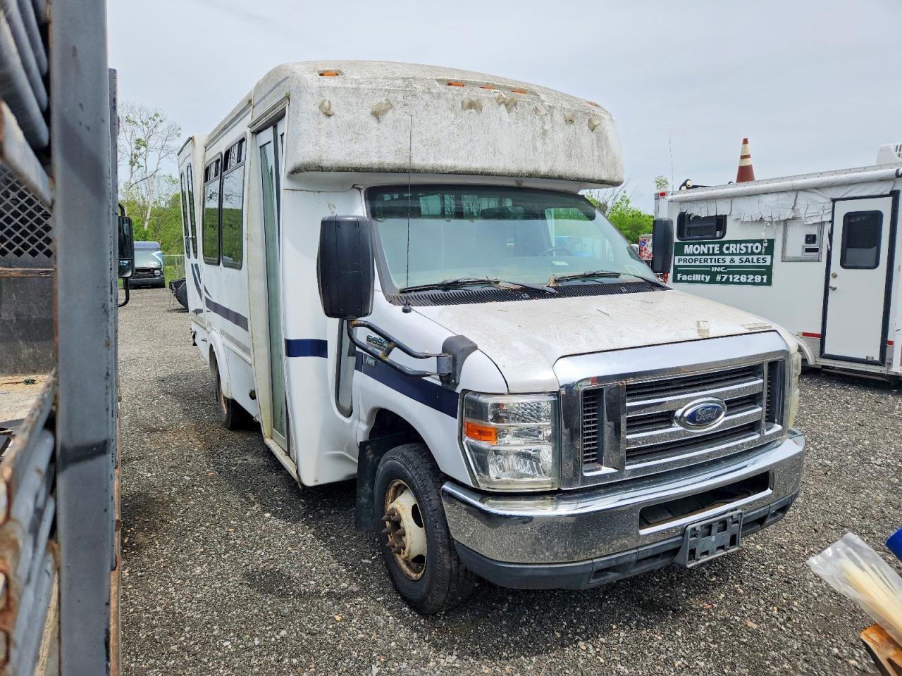 2013 Ford Econoline E350