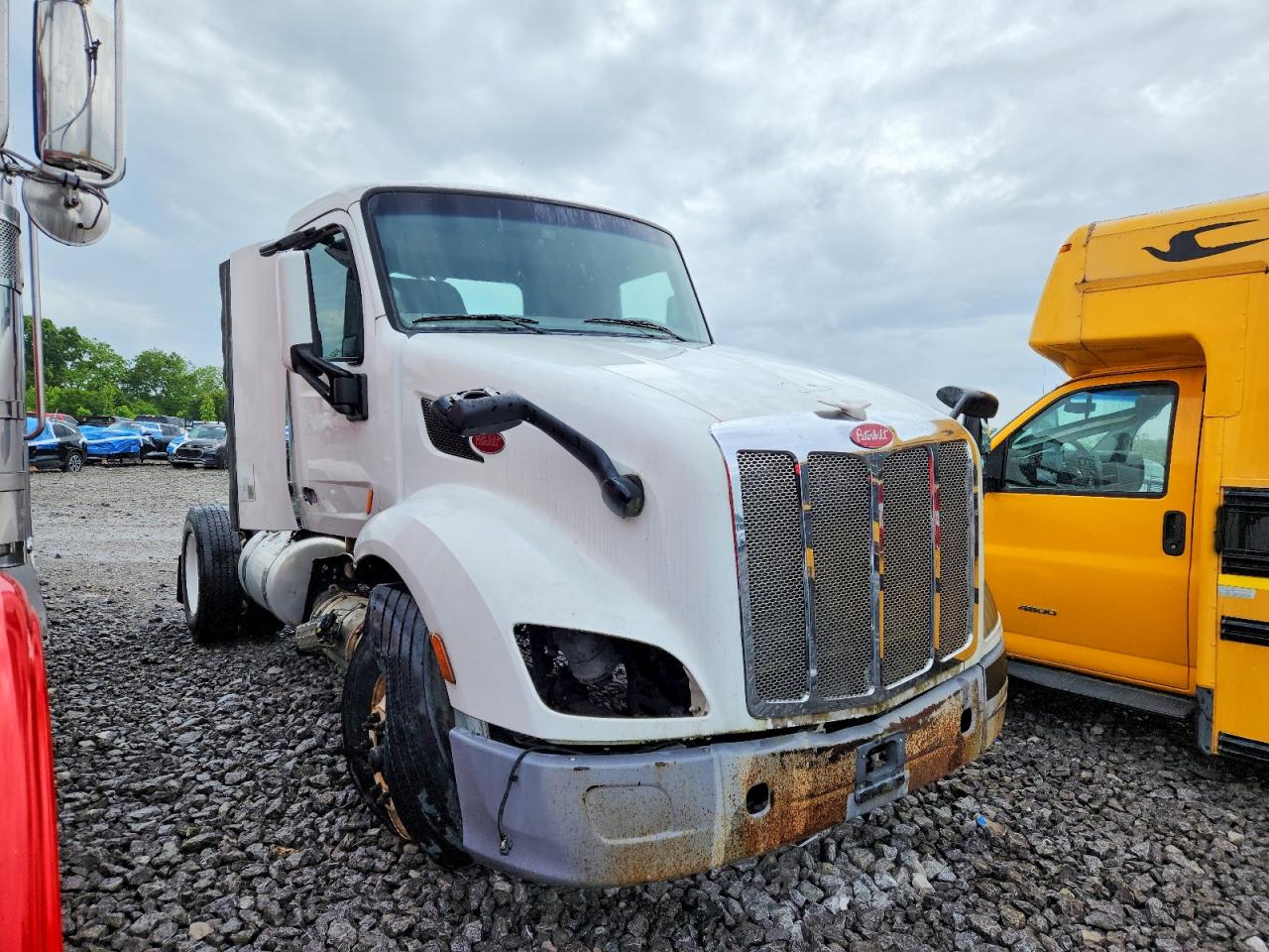 2015 Peterbilt 579