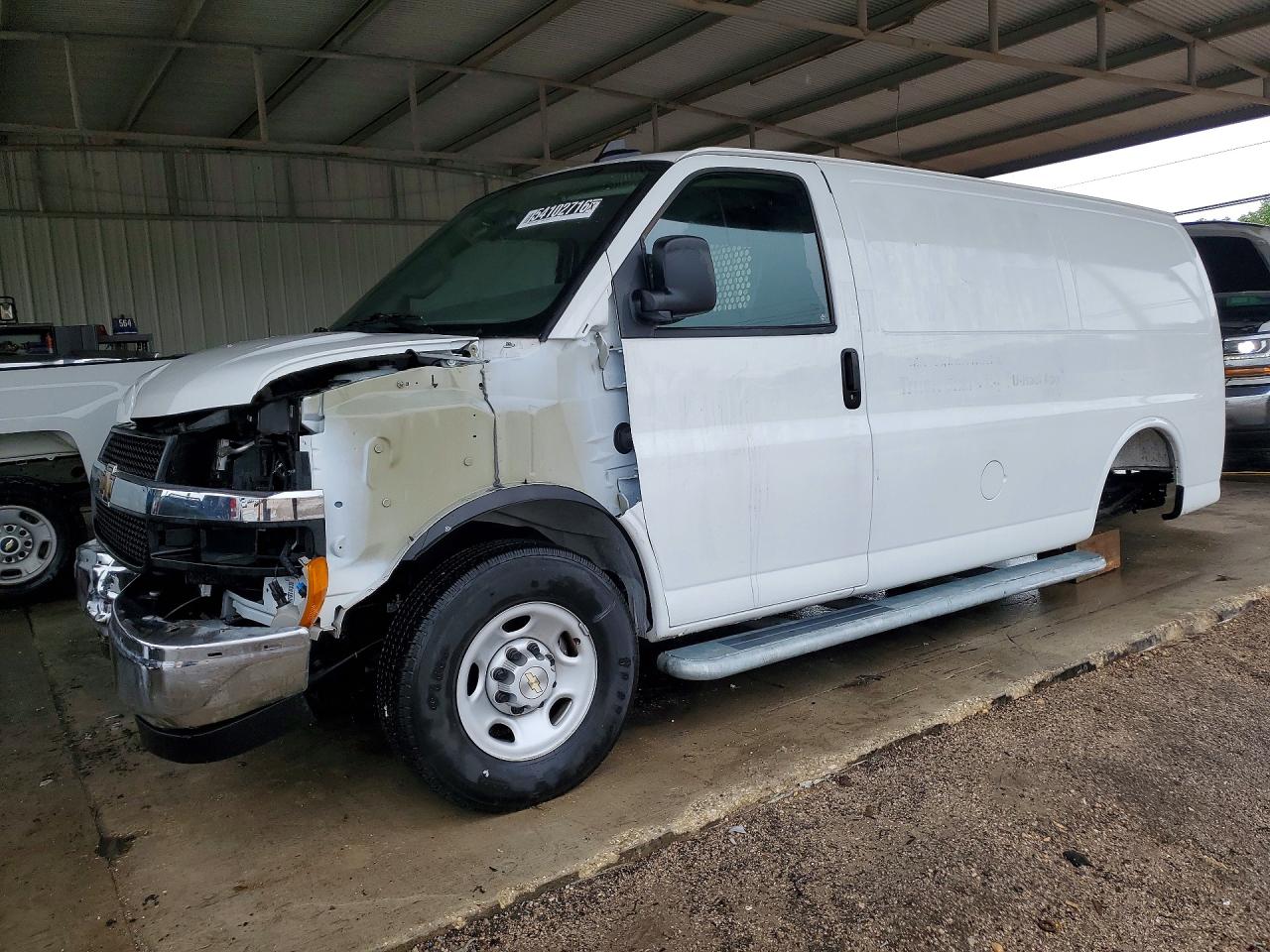 2025 Chevrolet Express 2500
