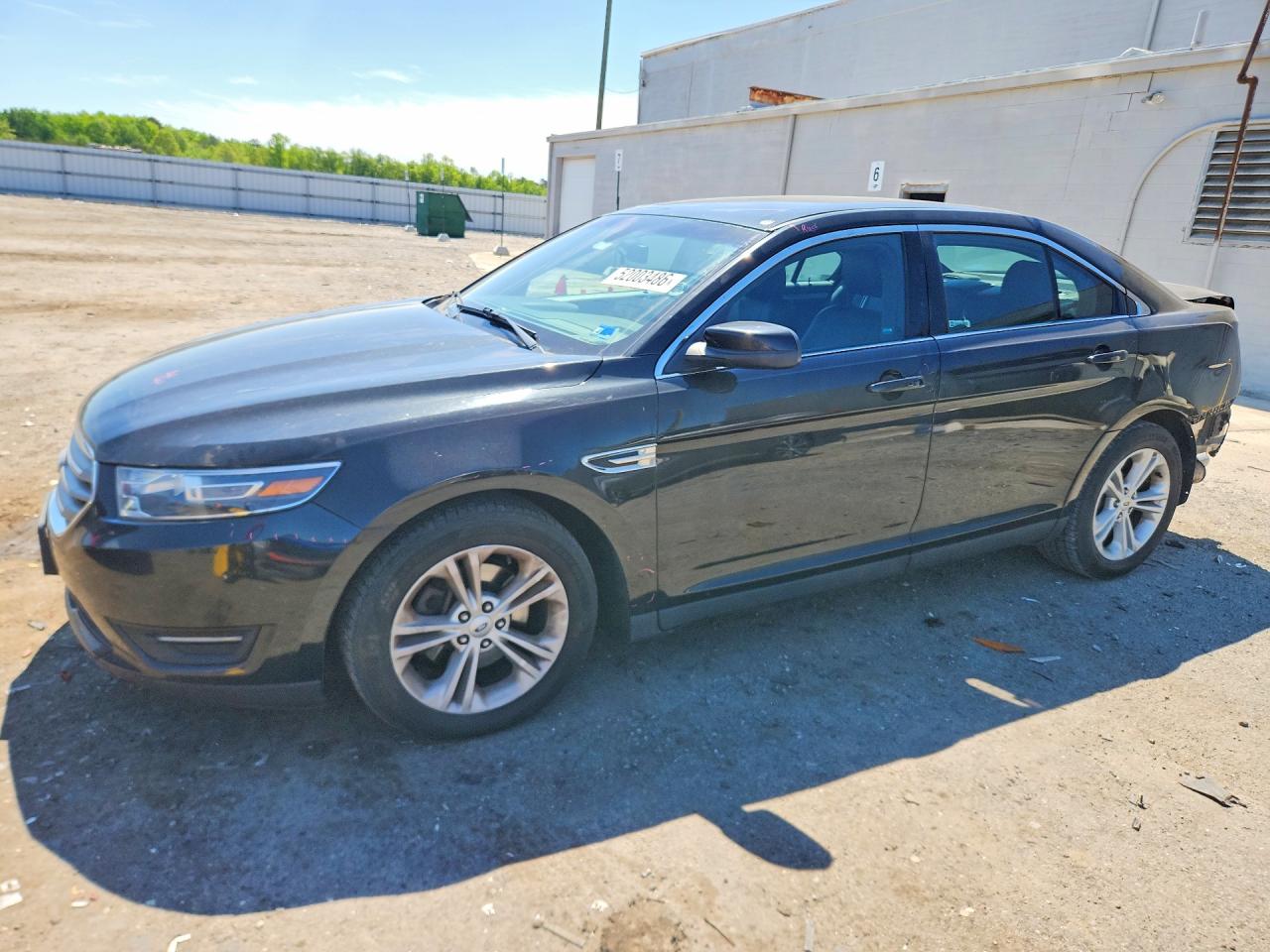 2015 Ford Taurus