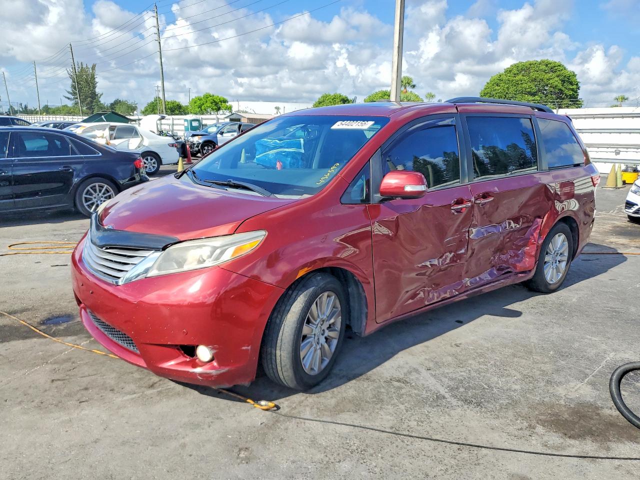 2015 Toyota Sienna