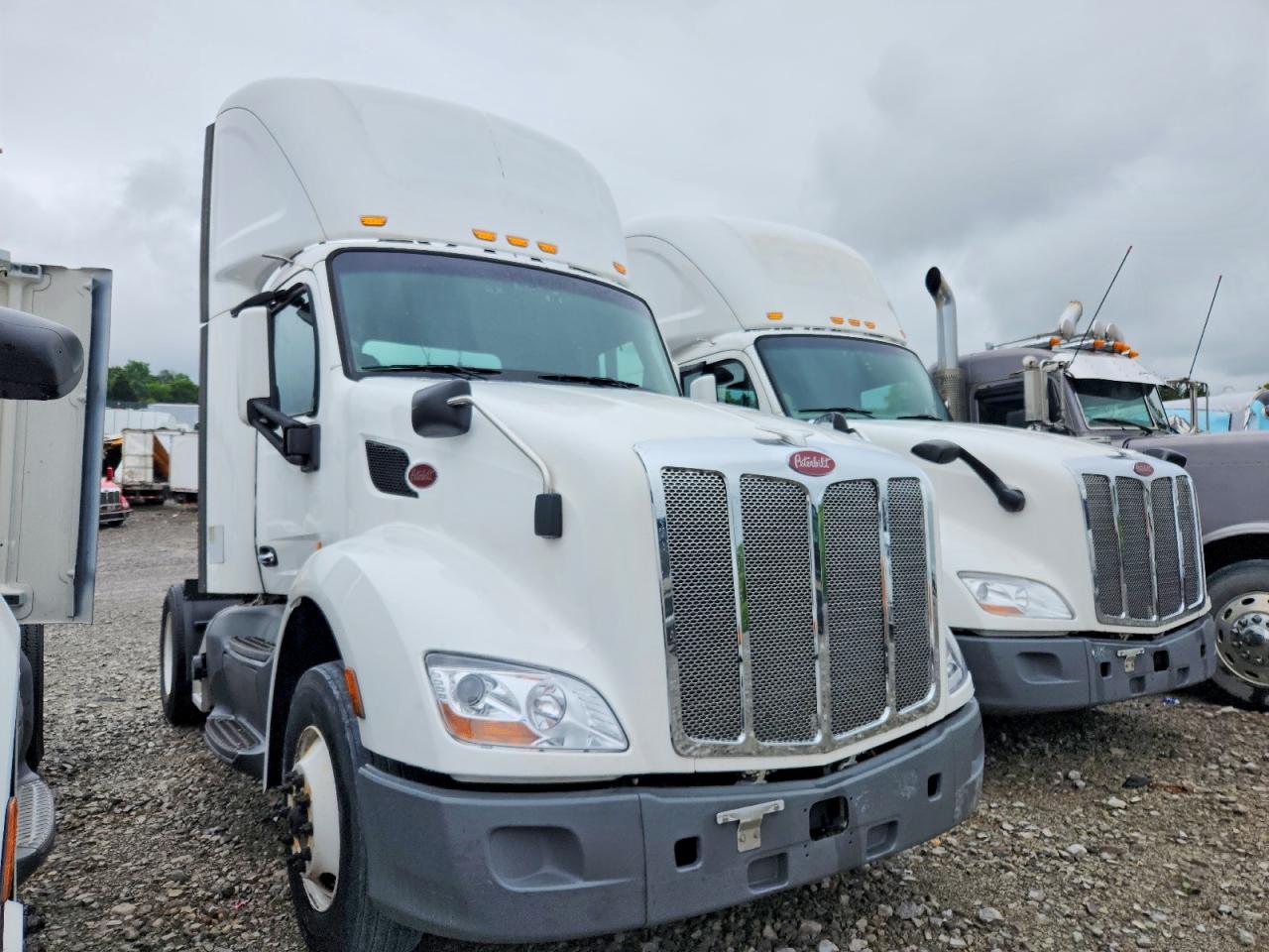 Peterbilt 579