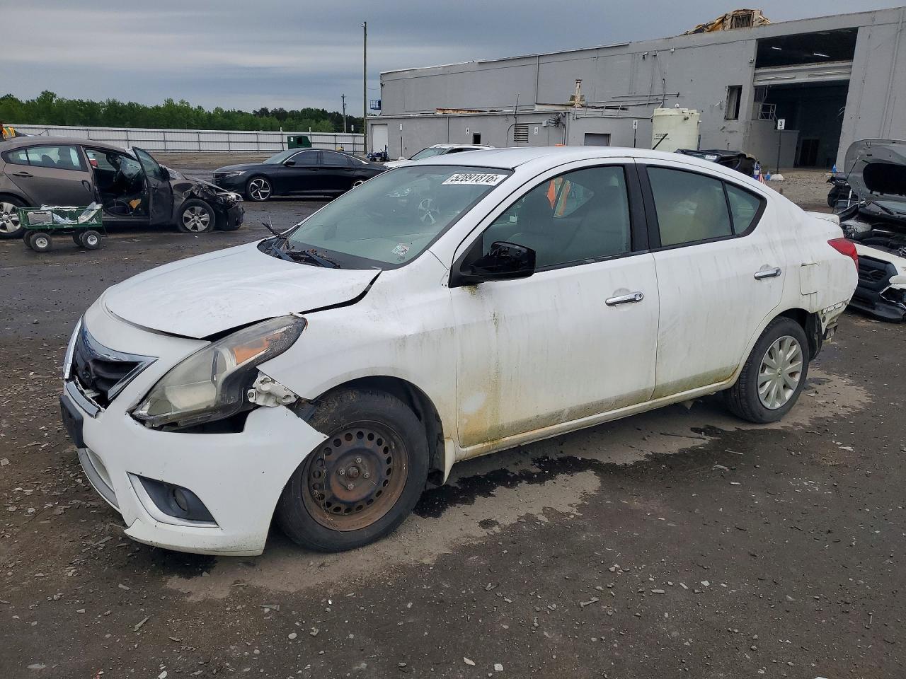 Nissan Versa