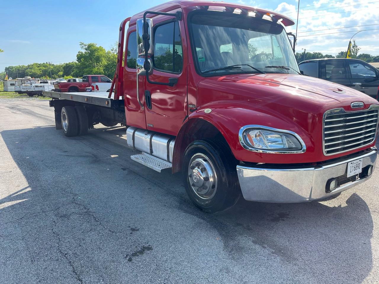2004 Freightliner M2