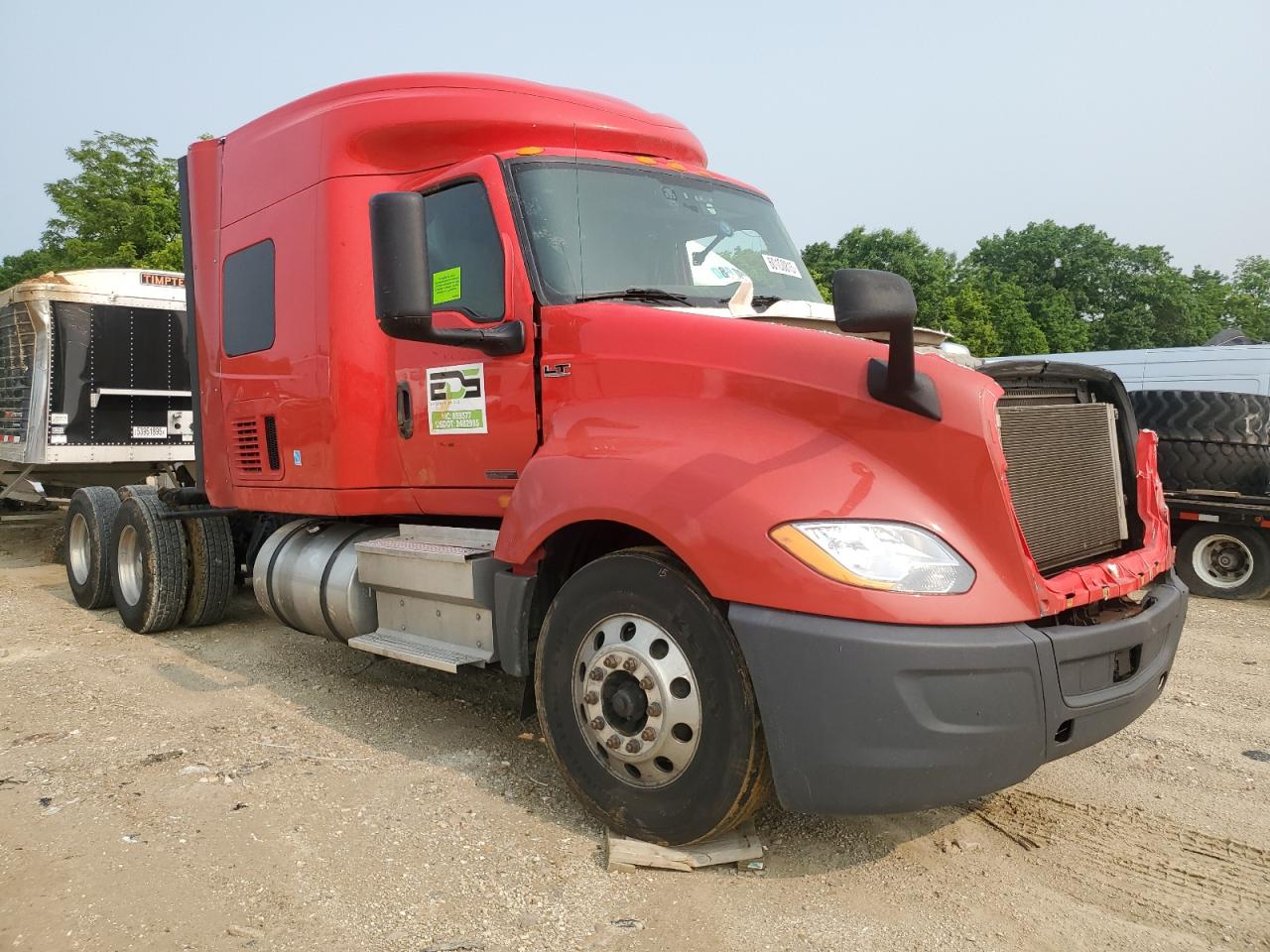 2018 International Lt625