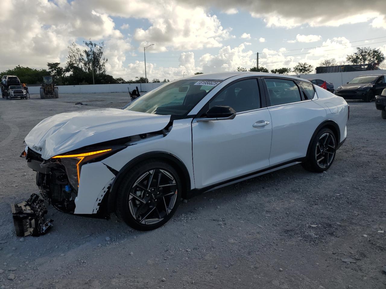2025 Kia K4 gt line GT LINE