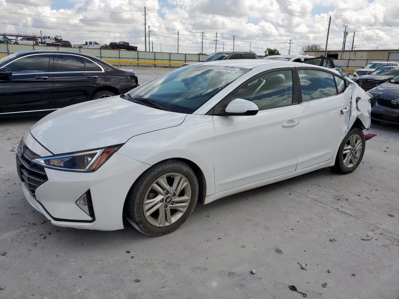 2019 Hyundai Elantra se SEL