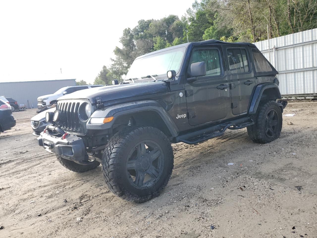 2018 Jeep Wrangler u SAHARA