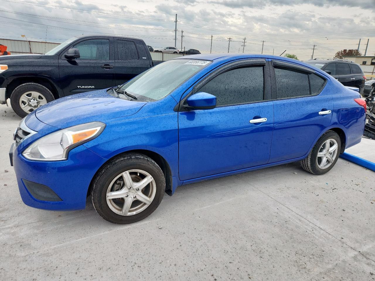 2015 Nissan Versa s S