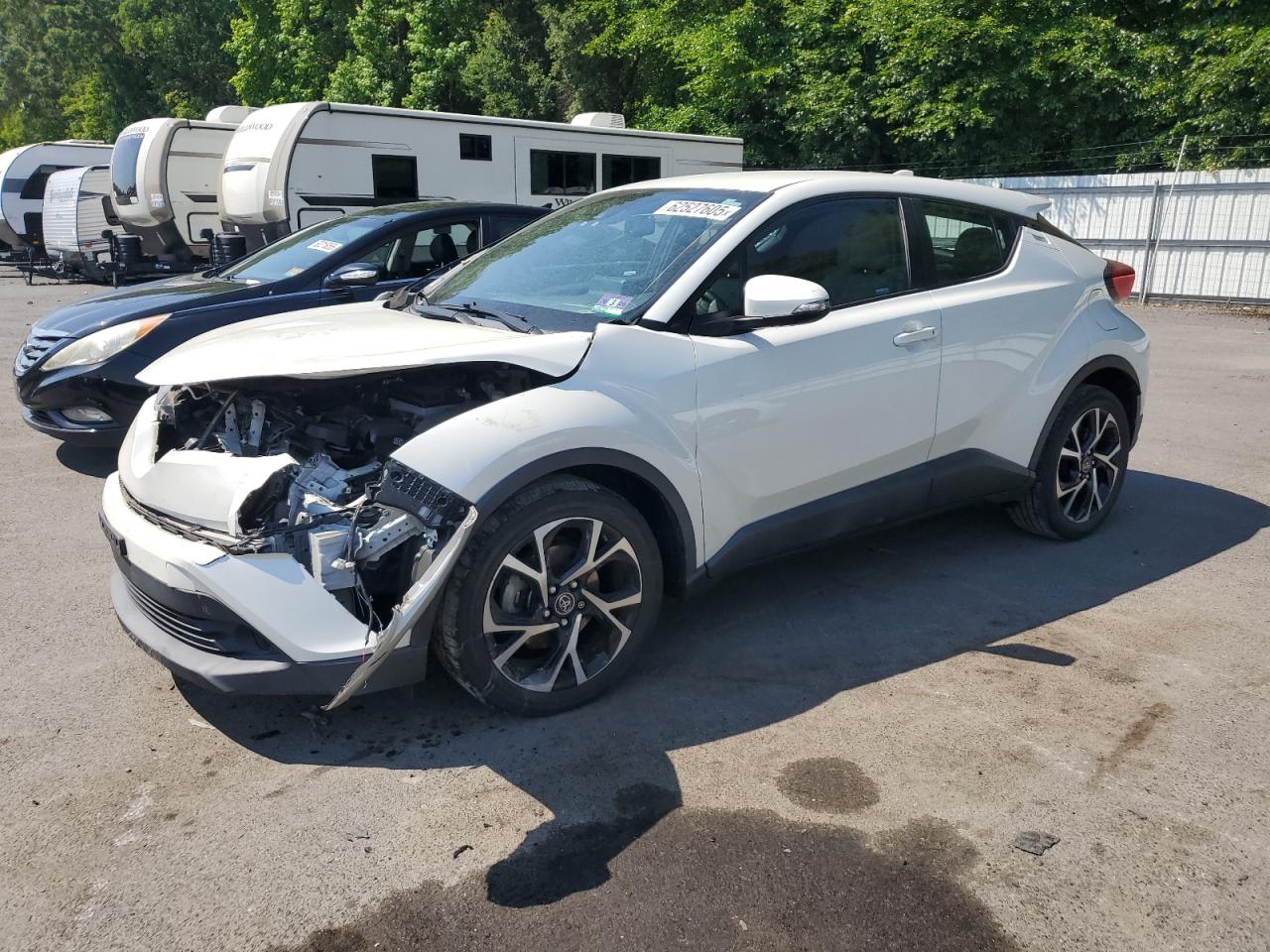 2019 Toyota C-hr xle XLE