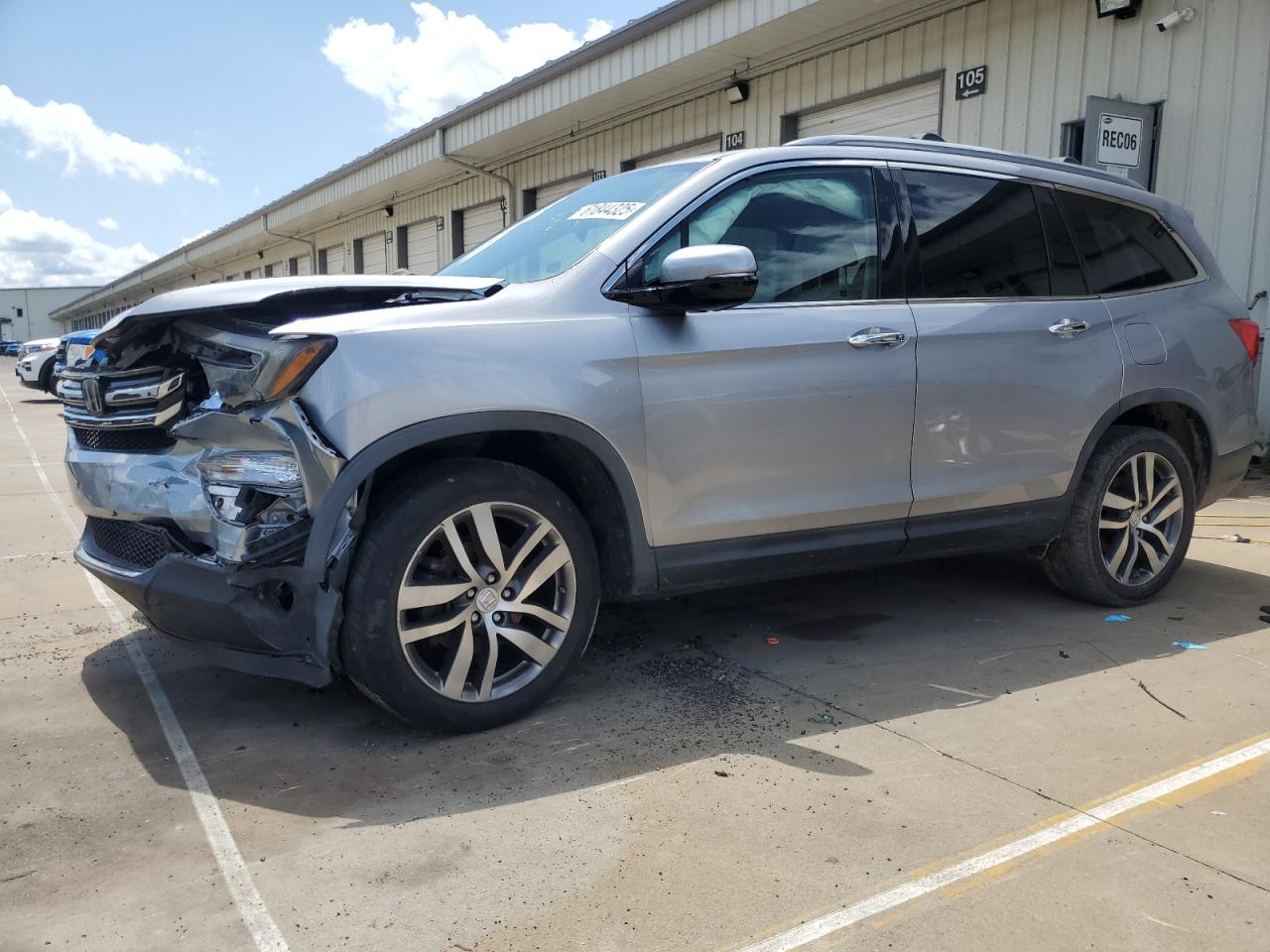 2017 Honda Pilot tour TOURING