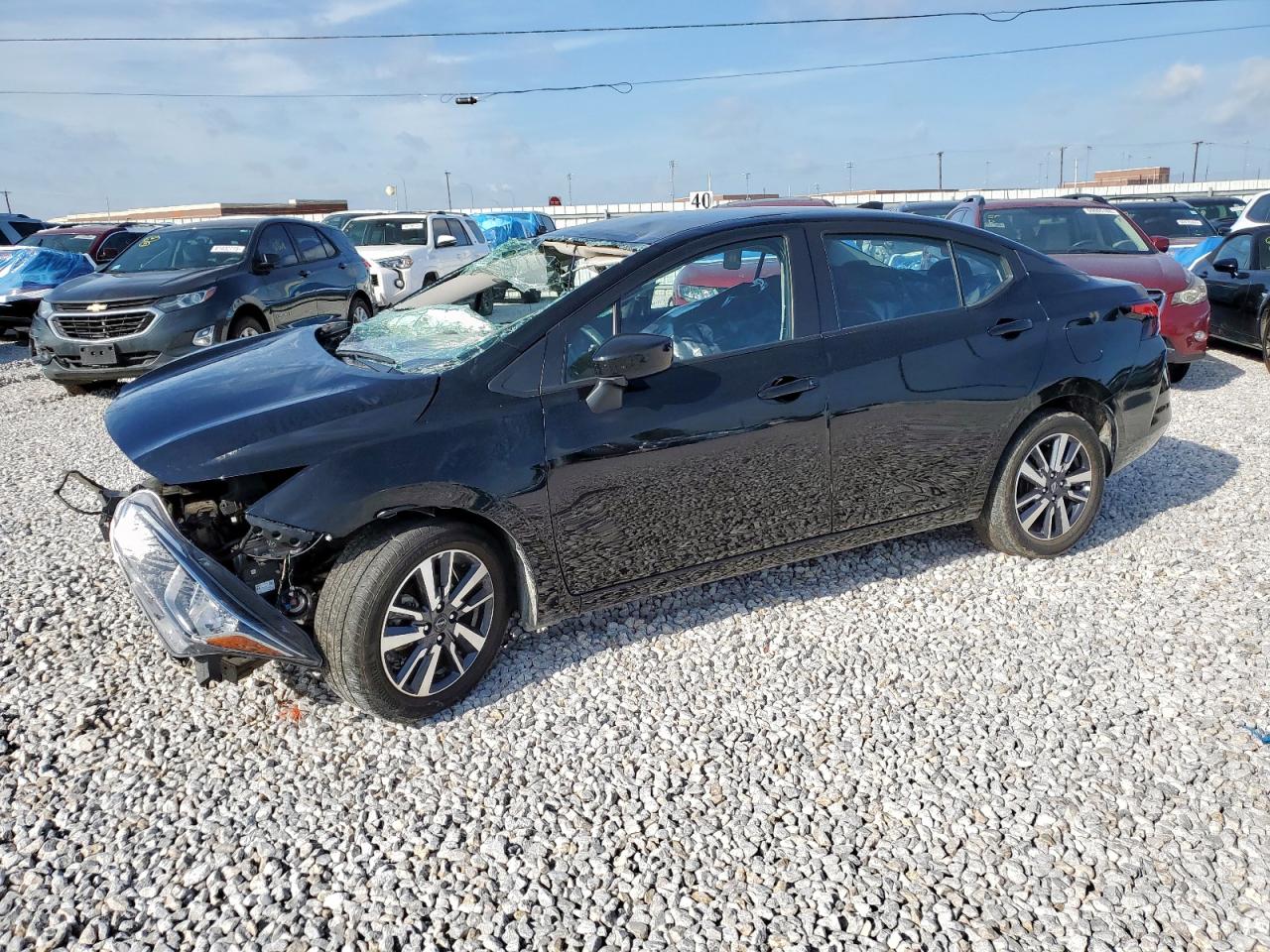 2023 Nissan Versa sv SV
