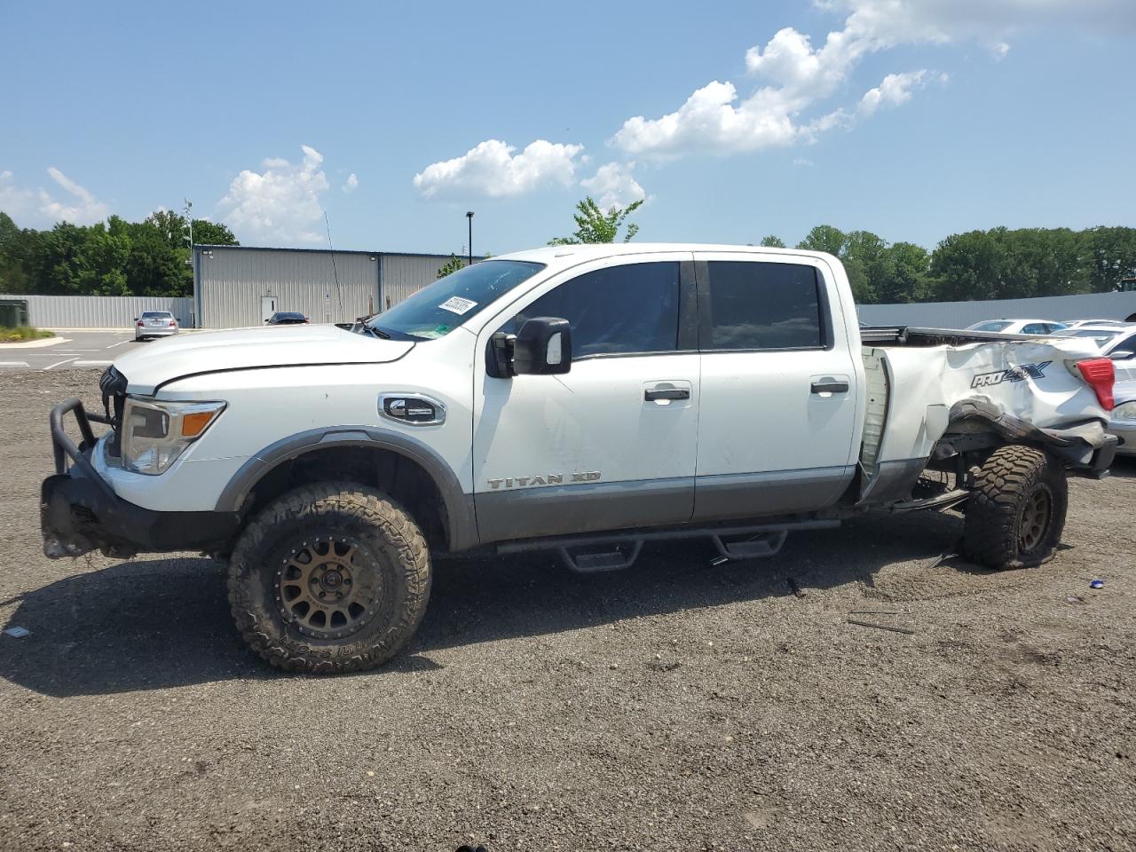 2018 Nissan Titan xd s SL