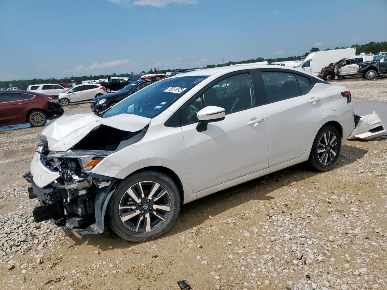 2021 Nissan Versa sv SV