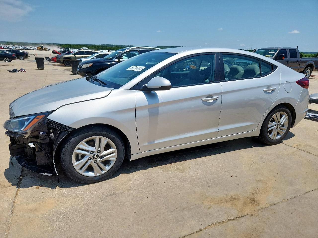 2019 Hyundai Elantra se SEL