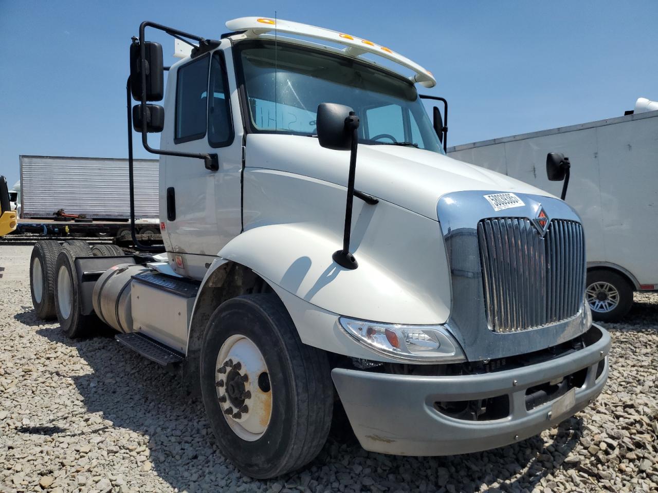 2016 International 8000-Series Semi Truck