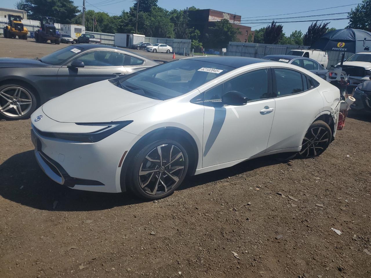 2023 Toyota Prius prim SE