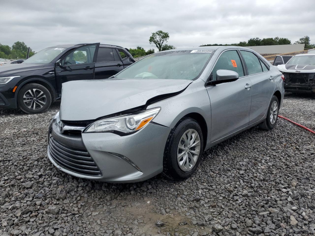 2016 Toyota Camry le LE