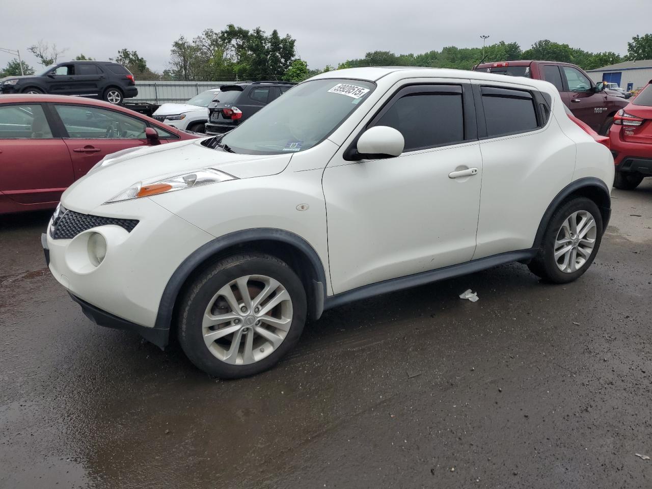 2013 Nissan Juke s S