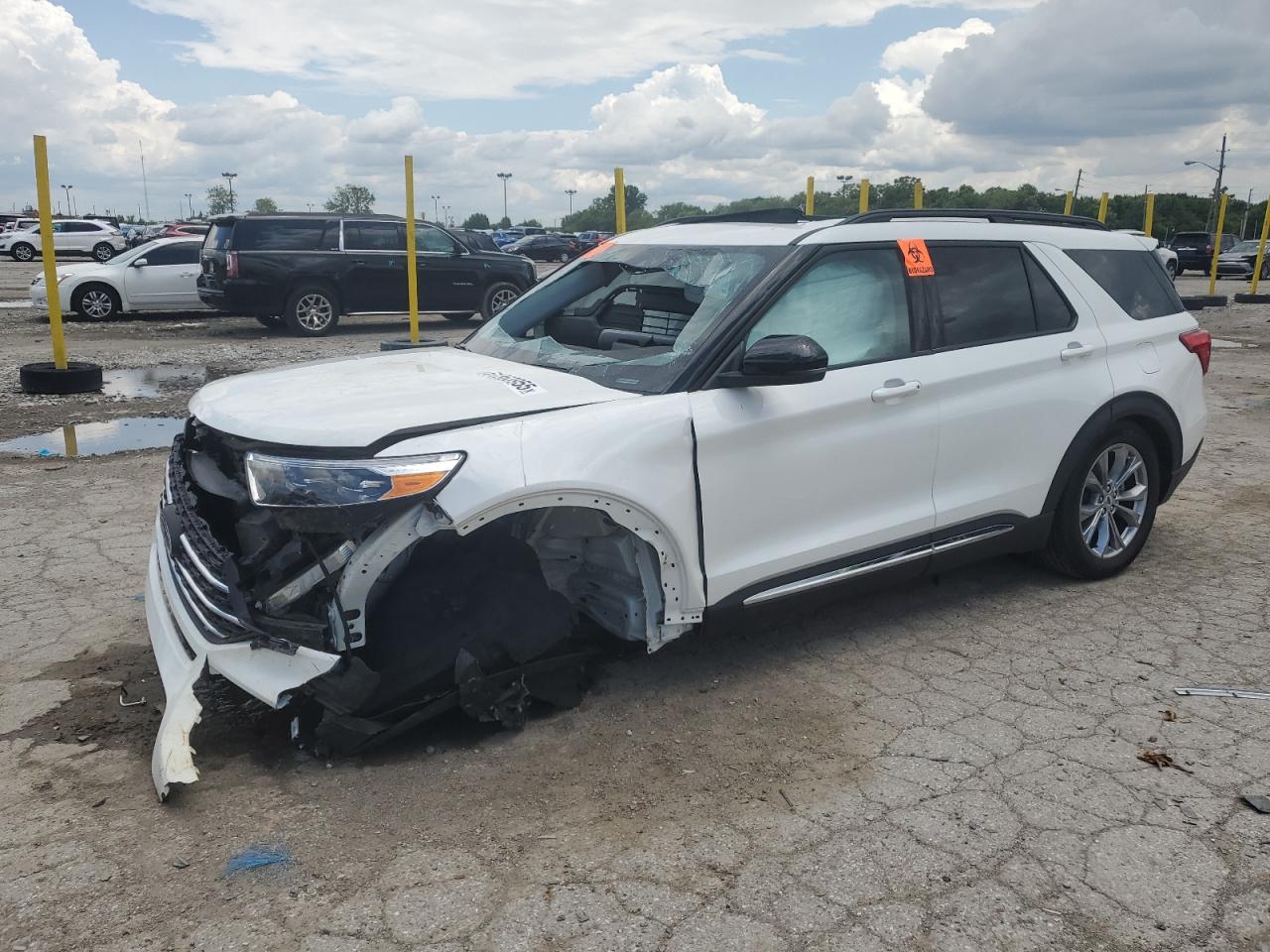 2023 Ford Explorer x XLT