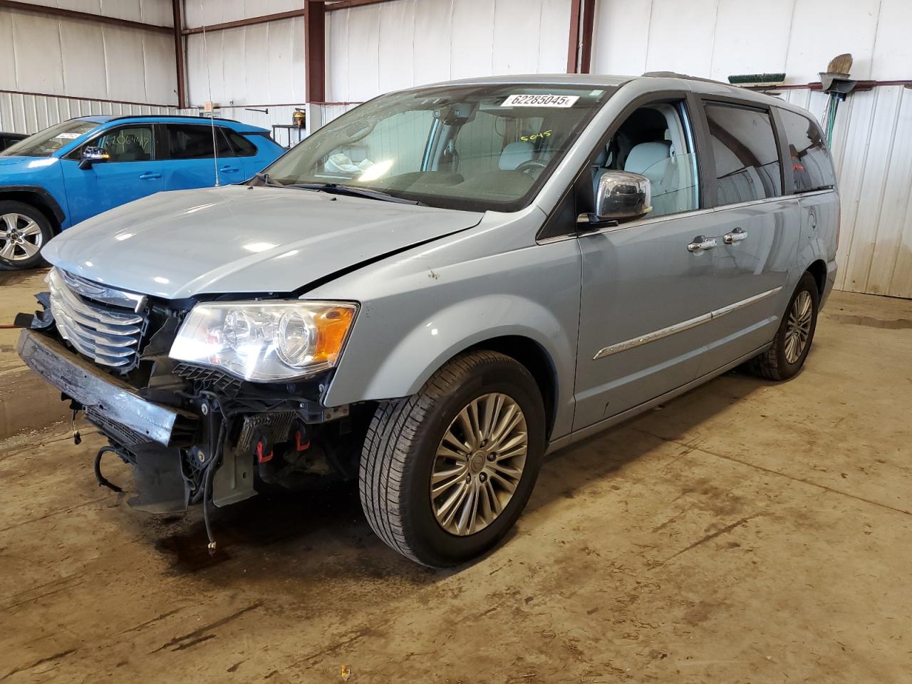 2013 Chrysler Town & cou TOURING L