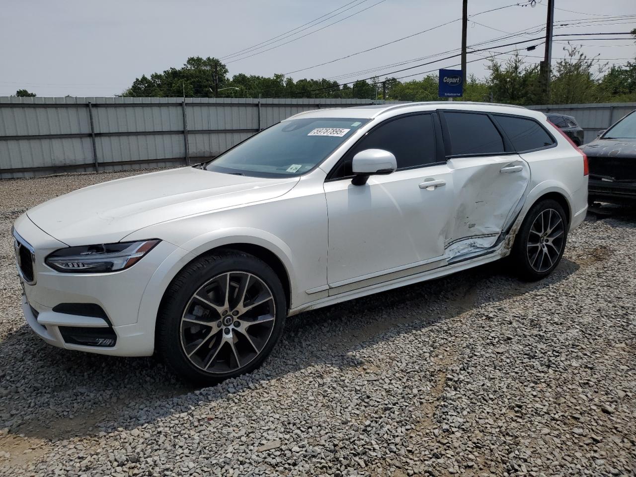 2020 Volvo V90 cross