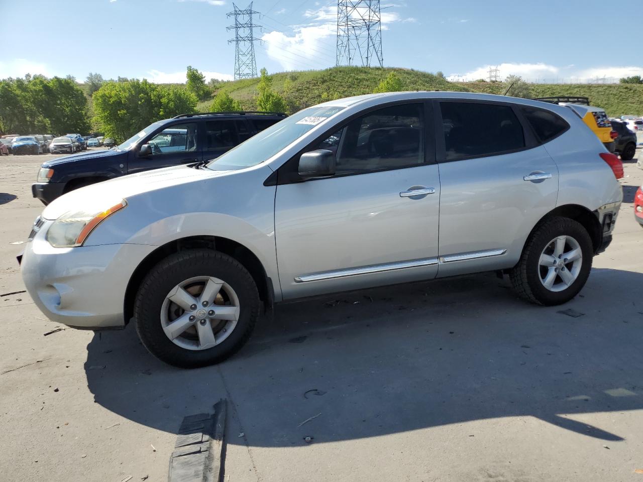 2012 Nissan Rogue s S