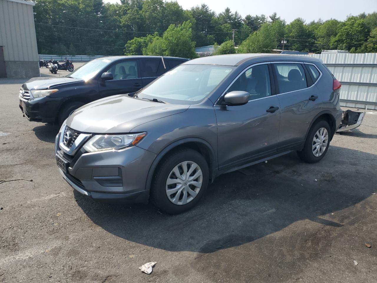 2017 Nissan Rogue s S