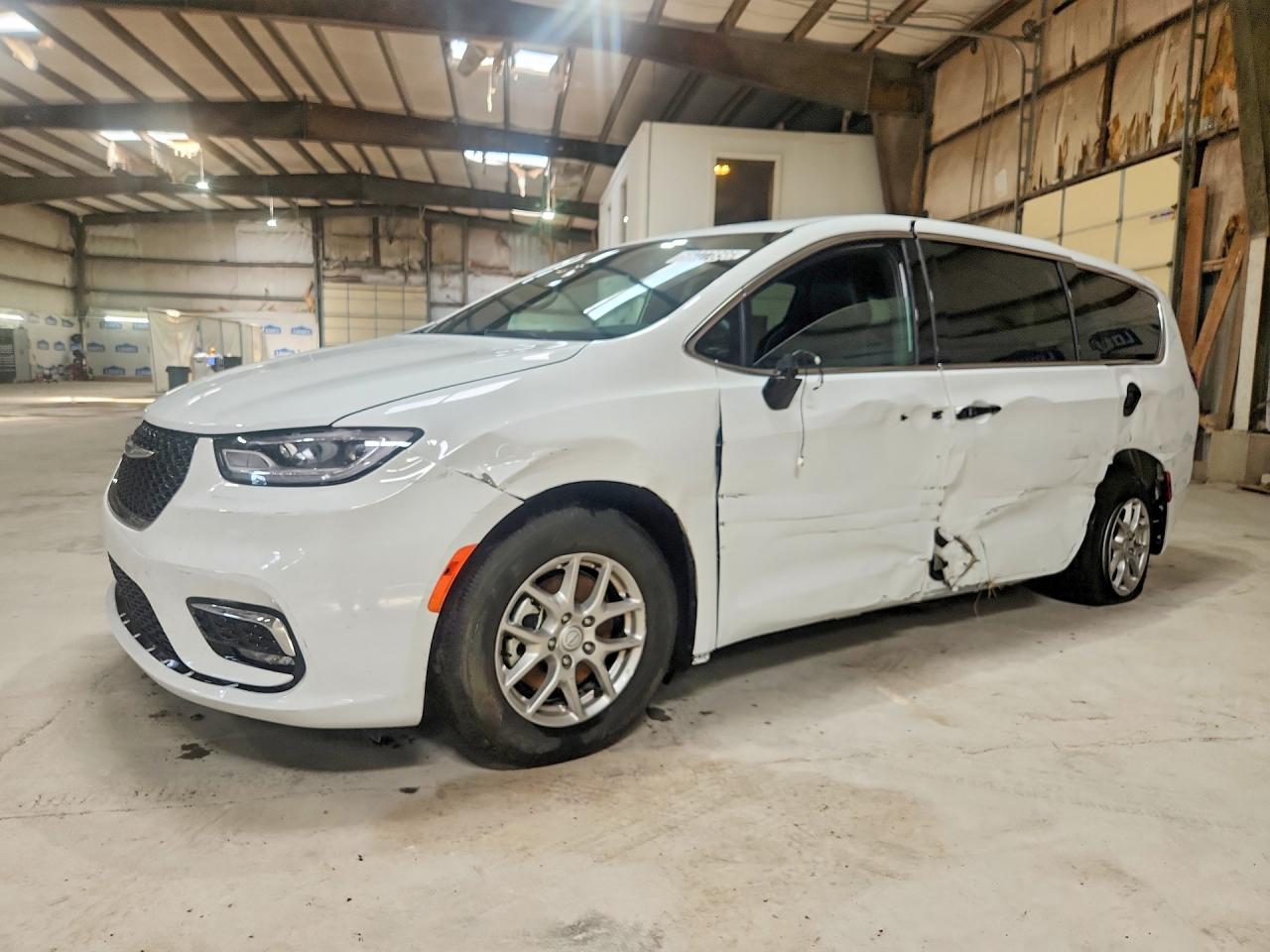 2026 Chrysler Pacifica