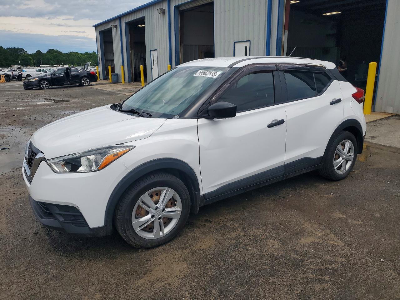 2020 Nissan Kicks