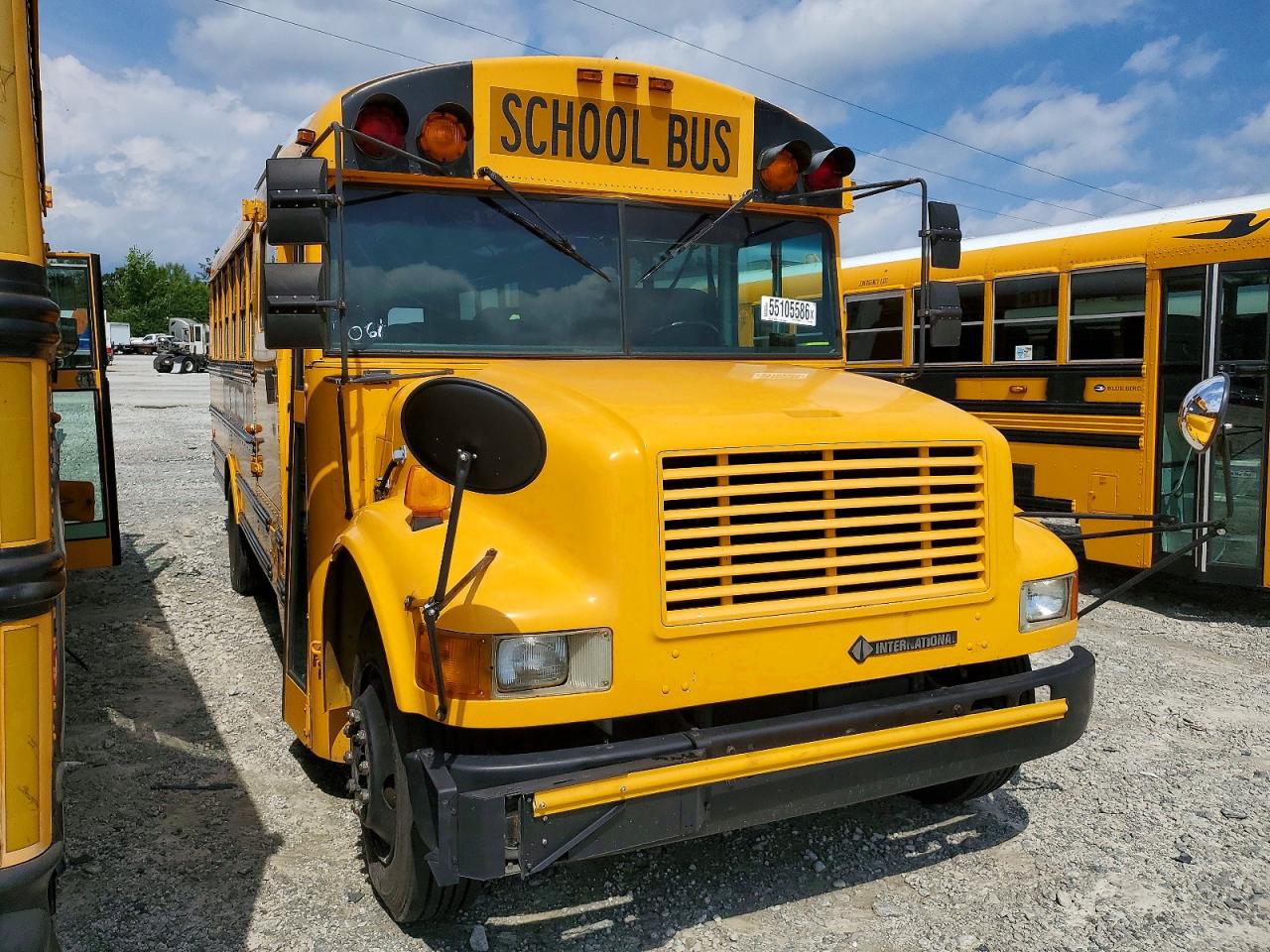 1999 International 3000 3800
